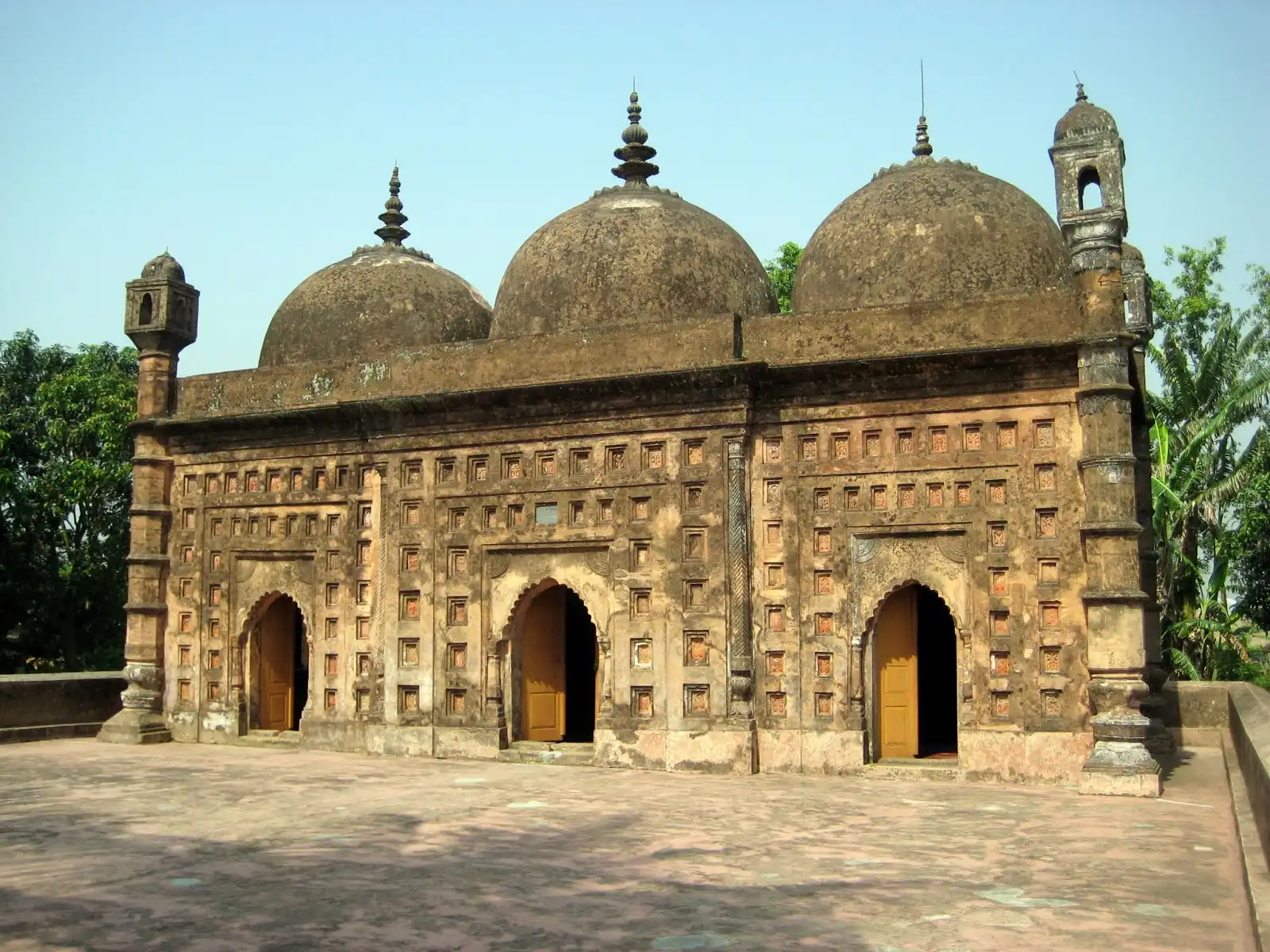 Dinājpur tourism