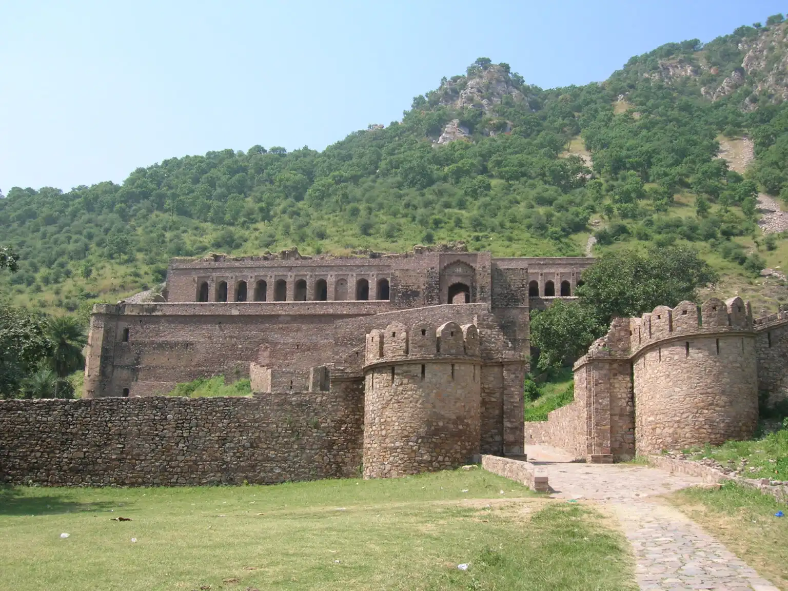 Bhāngar tourism