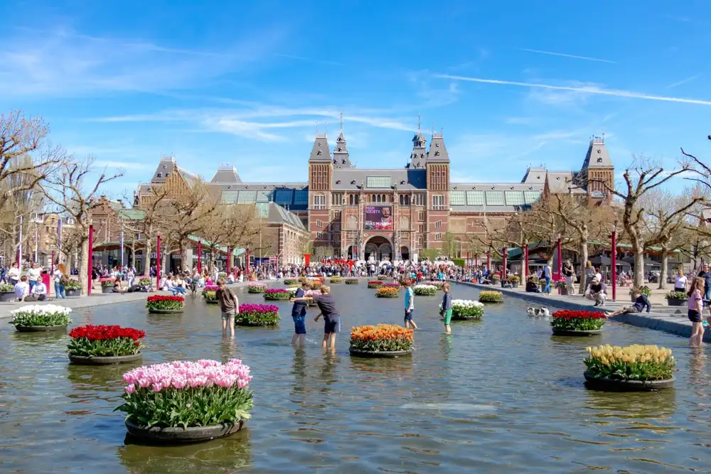 Amsterdam tourism