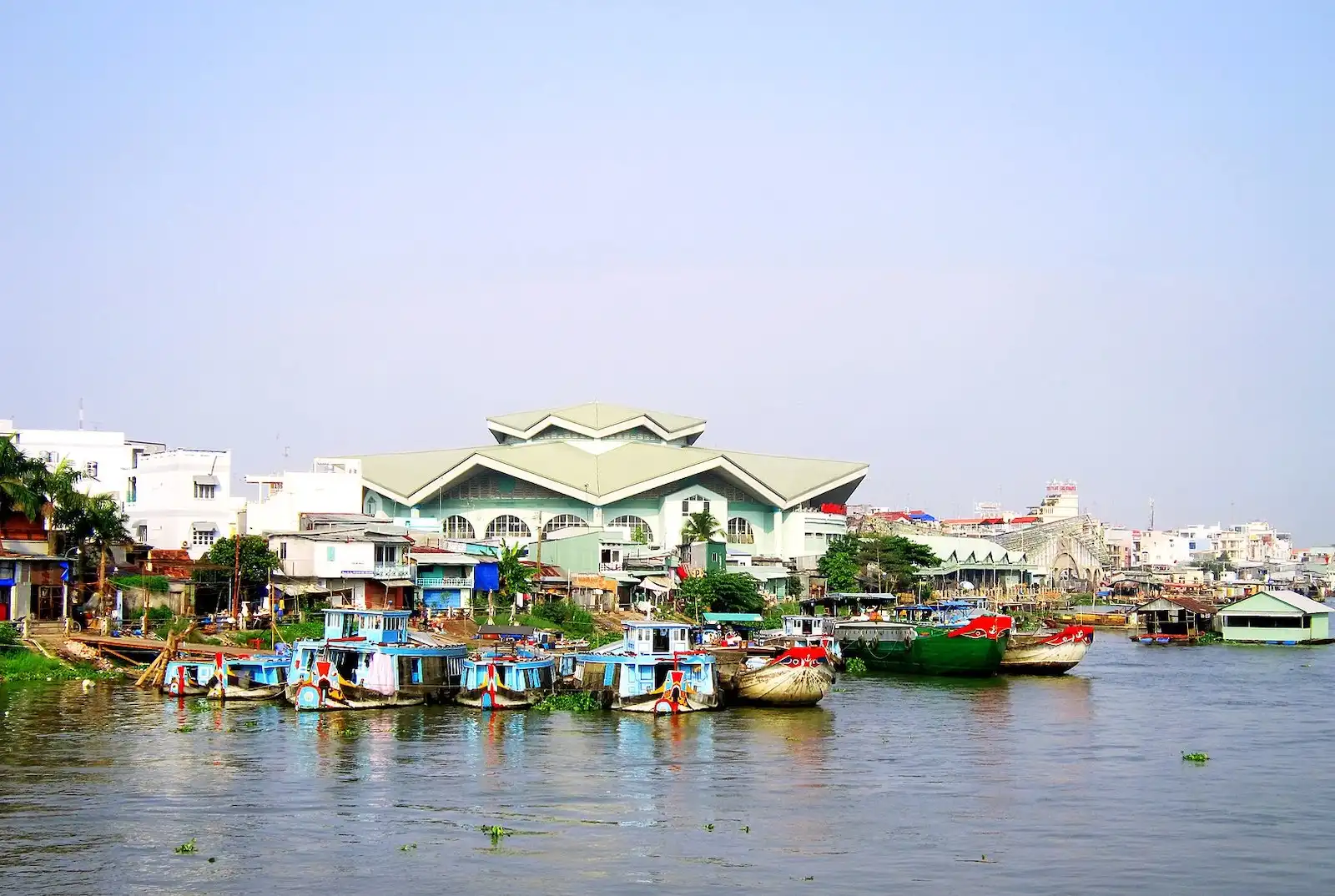 Long Xuyên tourism